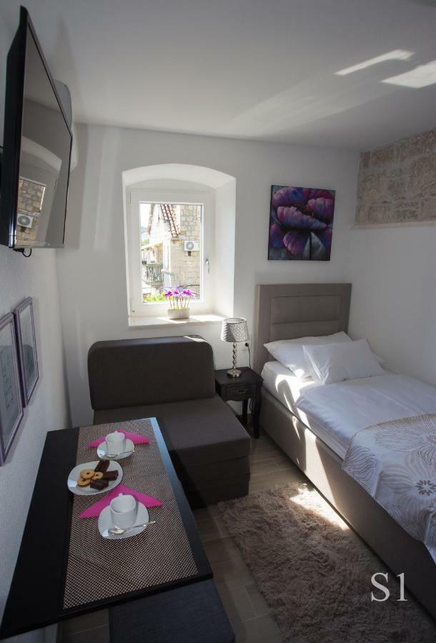 Morus Alba Appartement Split Buitenkant foto