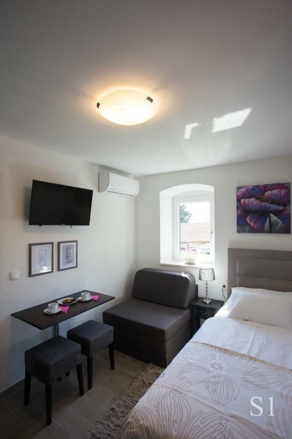 Morus Alba Appartement Split Buitenkant foto