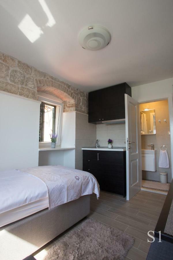 Morus Alba Appartement Split Buitenkant foto